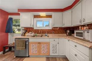 2011 Summers Ave, Streetsboro, OH 44241 - Photo 12