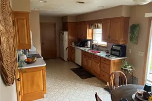 400 Park Dr SE, Brewster, OH 44613 - Photo 4