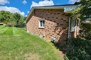 2356 Shawnee Trail, Youngstown, OH 44511 - Photo 18