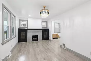 532 Hazel Pl, Akron, OH 44304 - Photo 8