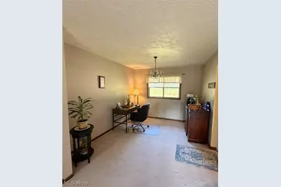 9011 Lost Trail Avenue NE, Canton, OH 44721 - Photo 8