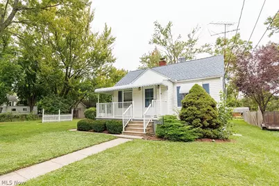 114 Sheriff Street, Elyria, OH 44035 - Photo 2
