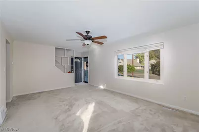 1246 Valleyview Avenue SW, Canton, OH 44710 - Photo 2