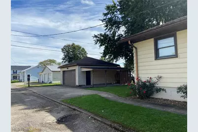 507 Wood Avenue, Newcomerstown, OH 43832 - Photo 2