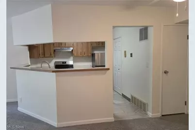 1150 Tollis Parkway, Grandview Heights, OH 44147 - Photo 10