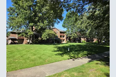 1150 Tollis Parkway, Grandview Heights, OH 44147 - Photo 2