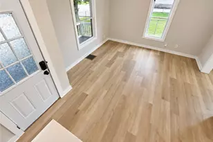 402 Hall Ave, Barberton, OH 44203 - Photo 2