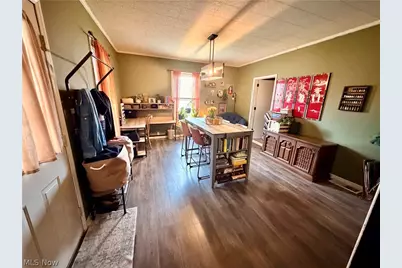 127 Deersville Avenue, Uhrichsville, OH 44683 - Photo 2