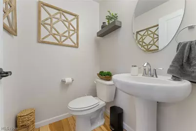 4426 Chevron Circle SW, Massillon, OH 44646 - Photo 8