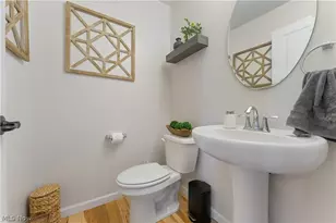 4426 Chevron Cir SW, Massillon, OH 44646 - Photo 8