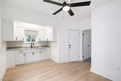 12201 Parkhill Avenue, Loveland, OH 44120 - Photo 10