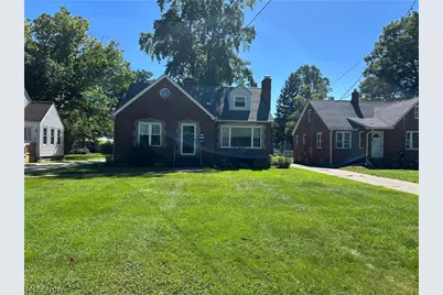 170 Charlotte Street, Painesville, OH 44077 - Photo 1