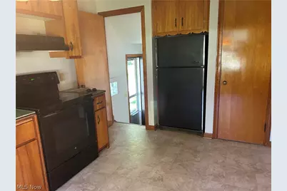 170 Charlotte Street, Painesville, OH 44077 - Photo 8