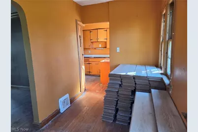5245 Theodore Street, Maple Heights, OH 44137 - Photo 14