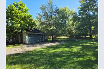 5245 Theodore Street, Maple Heights, OH 44137 - Photo 10
