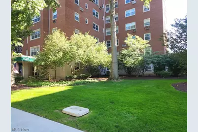 13800 Shaker Boulevard #1102, Loveland, OH 44120 - Photo 2