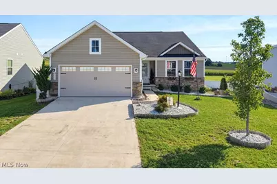 4396 Pioneer Circle SW, Massillon, OH 44646 - Photo 1