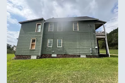 1210 Lawrence Road NE, Canton, OH 44705 - Photo 4