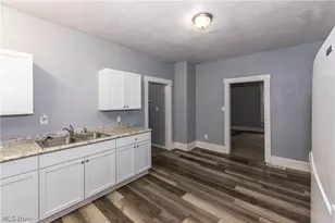 327 Schrock Pl SW, Canton, OH 44647 - Photo 12