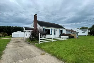 13060 Beeson St NE, Alliance, OH 44601 - Photo 2