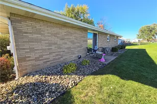 240 N 20th St, Weirton, WV 26062 - Photo 22
