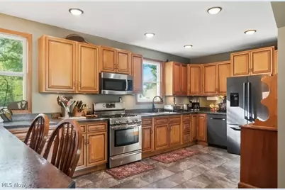 2017 Woodward Avenue, Poland, OH 44514 - Photo 2