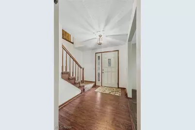 2500 Treetop Circle NE, Canton, OH 44705 - Photo 12
