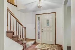 2500 Treetop Cir NE, Canton, OH 44705 - Photo 6