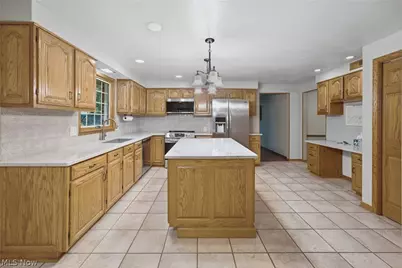 2500 Treetop Circle NE, Canton, OH 44705 - Photo 18