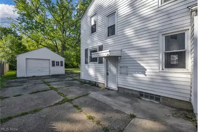 2140 Garfield Boulevard, Lorain, OH 44052 - Photo 6