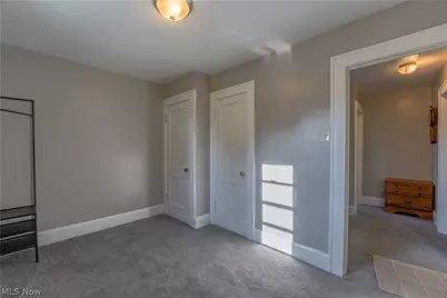 1215 Bellflower Avenue SW, Canton, OH 44710 - Photo 18