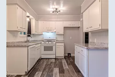 8636 Camelot Avenue NW, Canal Fulton, OH 44614 - Photo 6