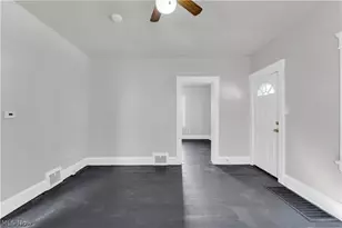 13105 Carrington Ave, Loveland, OH 44135 - Photo 4