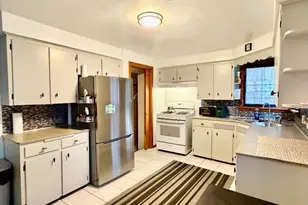 263 Park Dr, Campbell, OH 44405 - Photo 10