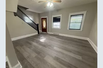 15748 Mandalay Avenue, Loveland, OH 44110 - Photo 6