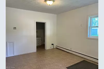 56 E Ashtabula Street, Jefferson, OH 44047 - Photo 12