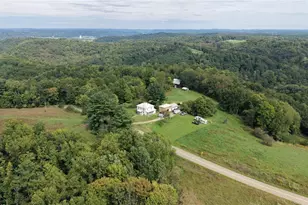 16567 Johnson Hill Rd, Newcomerstown, OH 43832 - Photo 6