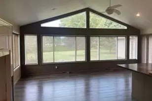 6235 Beverly Ave NE, Canton, OH 44721 - Photo 4