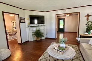 342 St Clair Ave, Cadiz, OH 43907 - Photo 4