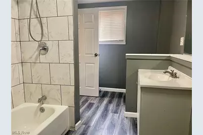 728 S 9th Street, Cambridge, OH 43725 - Photo 8