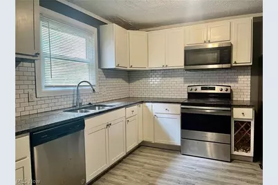 728 S 9th Street, Cambridge, OH 43725 - Photo 2