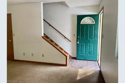 8 Sunrise Drive, Cambridge, OH 43725 - Photo 2