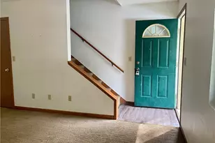 8 Sunrise Dr, Cambridge, OH 43725 - Photo 2