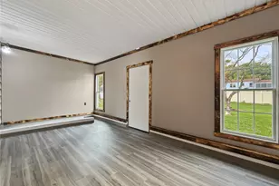 553 Judith Ln, Struthers, OH 44471 - Photo 8