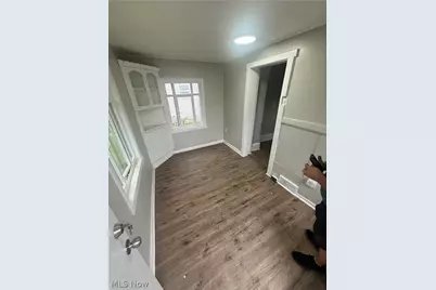 1406 Hart Street, Akron, OH 44306 - Photo 2