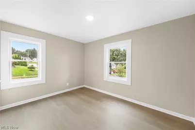 137 E Rosewood Avenue, Akron, OH 44301 - Photo 16