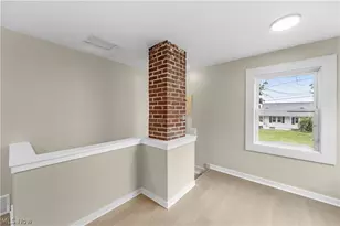 137 E Rosewood Ave, Akron, OH 44301 - Photo 6