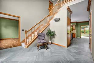 1413 Ashford Glen Ln, Sagamore Hills, OH 44067 - Photo 4