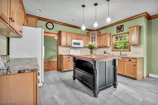 1413 Ashford Glen Ln, Sagamore Hills, OH 44067 - Photo 6