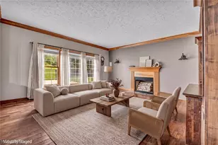 1413 Ashford Glen Ln, Sagamore Hills, OH 44067 - Photo 10